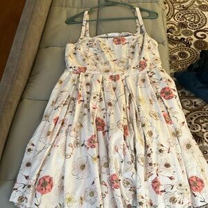 BB DAKOTA foral print dress in great condition open back size 10